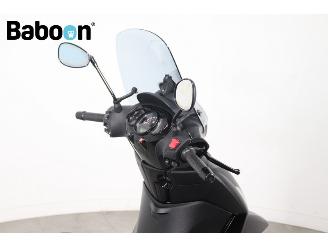 Piaggio Beverly 350 Sport Touring ABS picture 13
