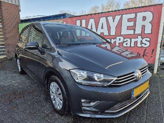 Voiture accidenté Volkswagen Golf Sportsvan 1.2 tsi connected series 2016/3