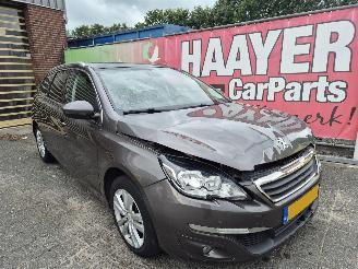 Coche accidentado Peugeot 308 1.6 BlueHDI Blue Lease Executive 2014/7