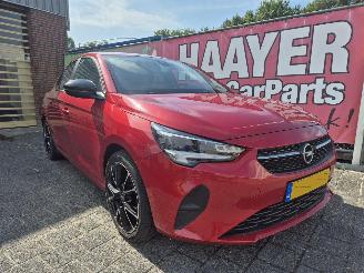 Damaged car Opel Corsa 1.2 edition 2020/4