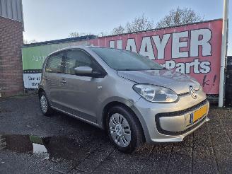 Vaurioauto  passenger cars Volkswagen Up! 1.0 move up BlueMotion 2013/4
