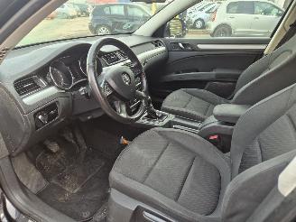 Skoda Superb 1.6 tdi ambiation business picture 11