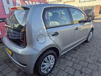 Volkswagen Up! 1.0 BMT take up! picture 6