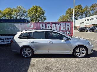 Volkswagen Golf 1.0 tsi comfortline picture 2