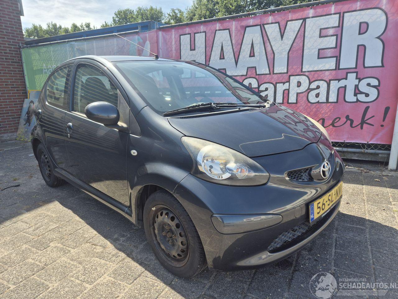 Toyota Aygo 1.0 12v