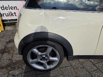Mini Cooper 1.6 cooper chill picture 5