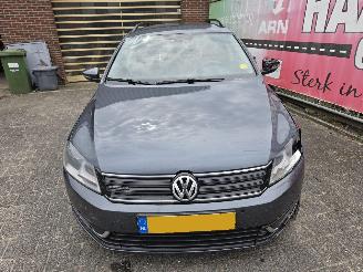Volkswagen Passat 1.6 TDI Bluemotion executive edition picture 8