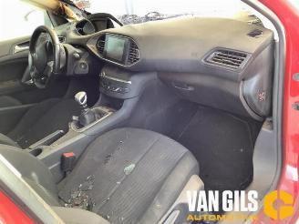 Peugeot 308 308 (L3/L8/LB/LH/LP), Hatchback 5-drs, 2013 / 2021 1.6 16V THP picture 7