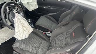 Suzuki Swift SPORT 1.6 picture 12