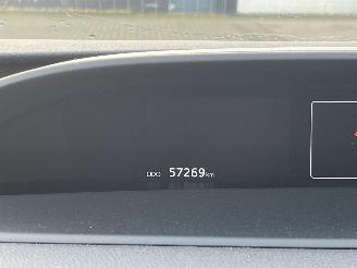 Toyota Prius 1.8 Plug-in Executive picture 20