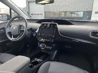 Toyota Prius 1.8 Plug-in Executive picture 14