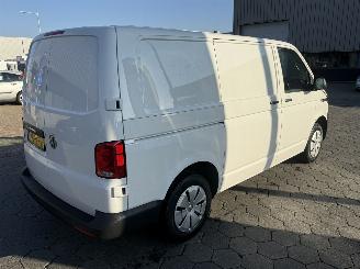 Volkswagen Transporter 2.0 TDI 81KW picture 4