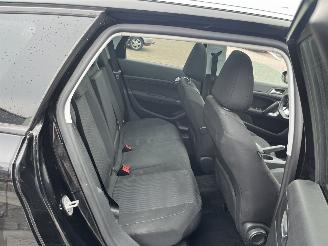 Peugeot 308 SW 1.2 PureTech Blue Lease Executive picture 13