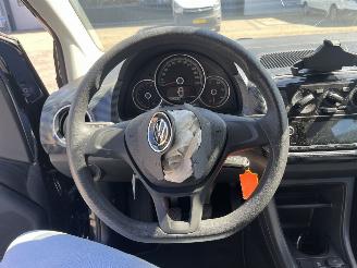 Volkswagen Up! 1.0 picture 16