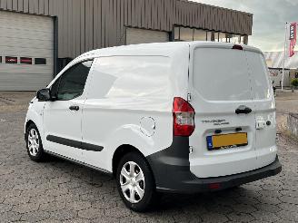Ford Transit Courier Van 1.5 TDCI Trend Duratorq S&S picture 6