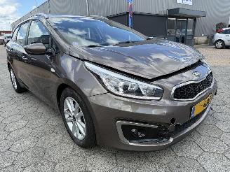 Kia Cee d Sportswagon 1.0 T-GDi First Edition picture 3