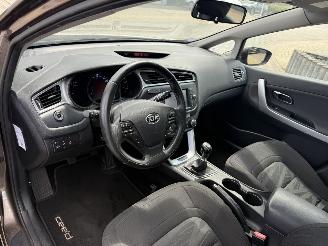 Kia Cee d Sportswagon 1.0 T-GDi First Edition picture 7