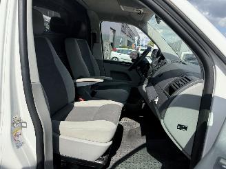 Volkswagen Transporter 2.0 TDI L1H1 T800 Baseline picture 13