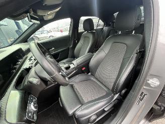 Mercedes A-klasse 250 e Premium AUTOMAAT picture 13