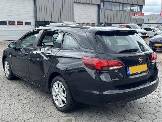 Opel Astra Sports Tourer 1.0 Turbo Online Edition picture 6