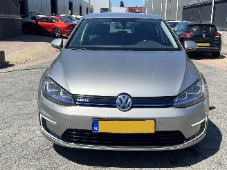 Volkswagen e-Golf  picture 2