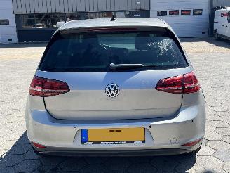 Volkswagen e-Golf  picture 5