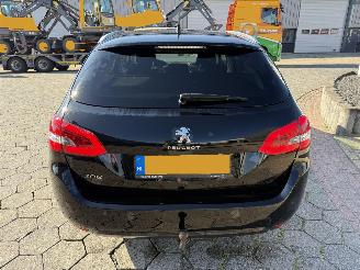 Peugeot 308 SW 1.2 PureTech Blue Lease Allure picture 6