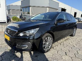 skadebil auto Peugeot 308 SW 1.2 PureTech Blue Lease Allure 2021/7