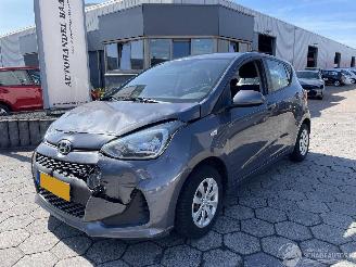 Damaged car Hyundai I-10 1.0i Comfort 2019/1