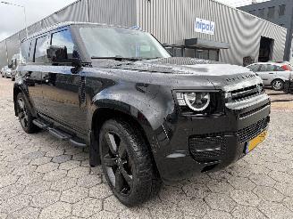 skadebil bedrijf Landrover Defender Urban package 2.0 D240 110 SE 2020/10