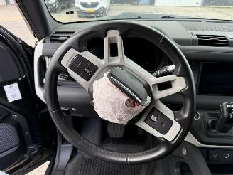 Landrover Defender Urban package 2.0 D240 110 SE picture 15
