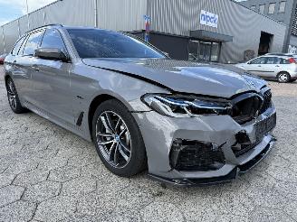 BMW 5-serie Autom Touring 530e M- Sport Plug in Hybrid picture 4