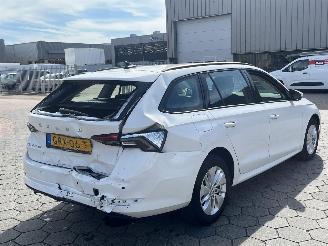 Skoda Octavia Combi 1.0 TSI Ambition picture 4