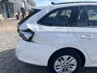 Skoda Octavia Combi 1.0 TSI Ambition picture 9