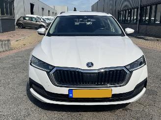 Skoda Octavia Combi 1.0 TSI Ambition picture 2