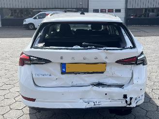 Skoda Octavia Combi 1.0 TSI Ambition picture 5