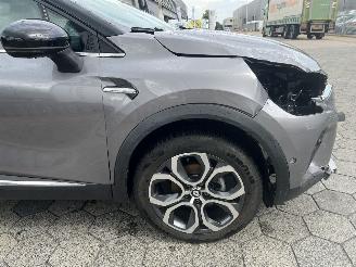 Renault Captur 1.3 TCe 140 Initiale Paris picture 12