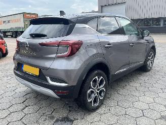 Renault Captur 1.3 TCe 140 Initiale Paris picture 4
