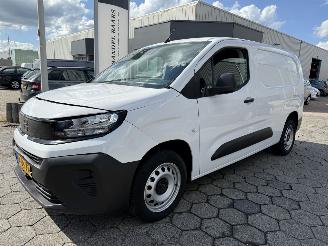 skadebil bedrijf Citroën Berlingo 1.5 BlueHDi 100 S&S L2 2024/11