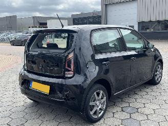Volkswagen Up! 1.0 BMT move up! picture 4