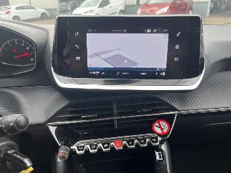 Peugeot 208 1.2 PureTech Active picture 19