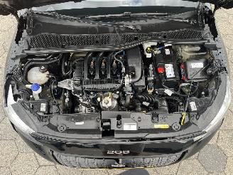 Peugeot 208 1.2 PureTech Active picture 7