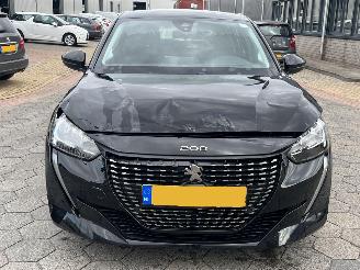 Peugeot 208 1.2 PureTech Active picture 2