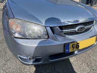 Kia Cerato 1.6-16V LX picture 11