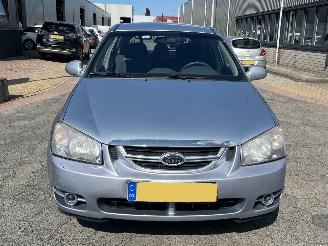 Kia Cerato 1.6-16V LX picture 2