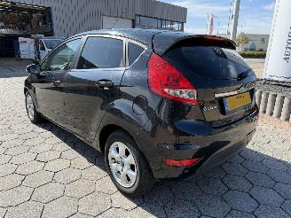 Ford Fiesta 1.6 TDCi ECOnetic Titanium picture 4