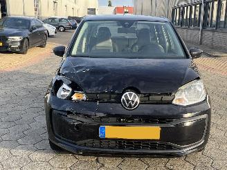 Volkswagen Up! 1.0 BMT move up! picture 2