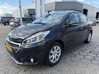 Coche accidentado Peugeot 208 1.2 PureTech Blue Lion 2018/8
