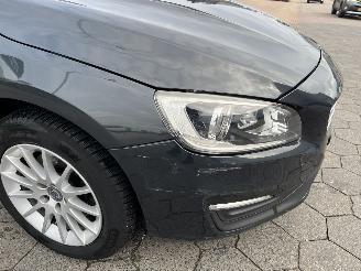 Volvo V-60 1.6 T3 Momentum picture 12