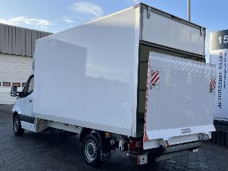 krockskadad bil bedrijf Mercedes Sprinter 317 1.9 CDI L3 RWD 2023/10